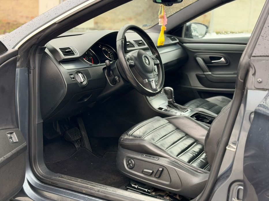 Wolkswagen  Pasat  CC 2013