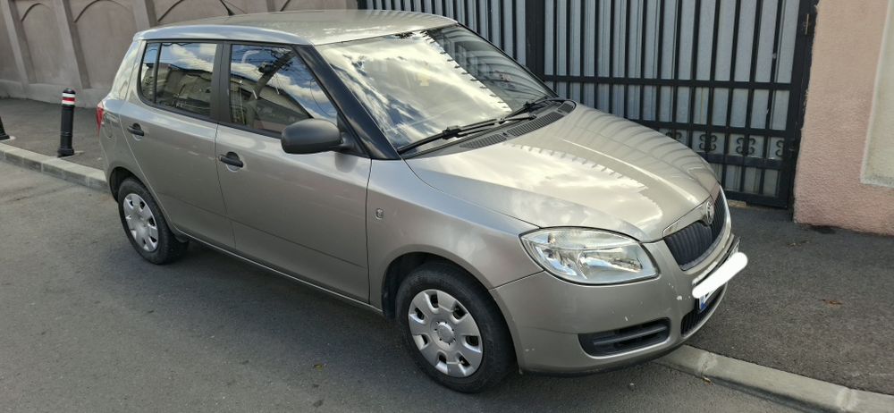 SKODA Fabia 2009 — imagine 2