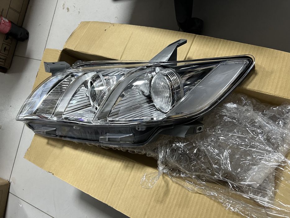 Фара левая Camry 40 араб