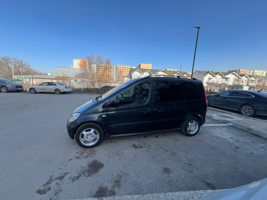 Авто Мерседес ванео