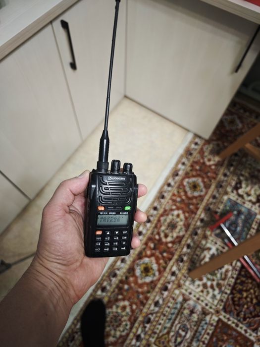 Рации 2 штуки в комплекте