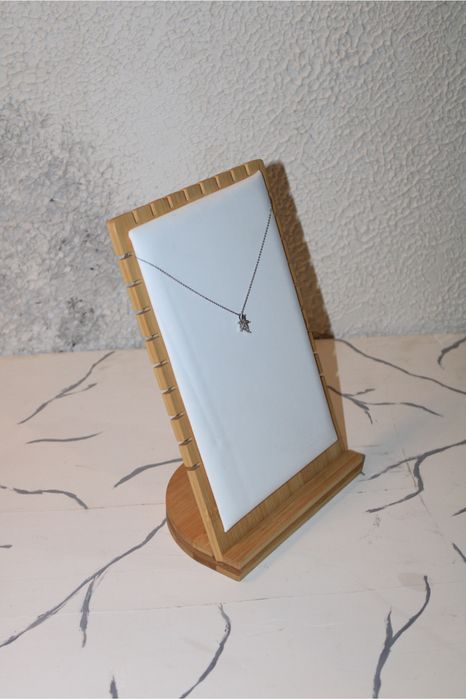 Подставки для украшения