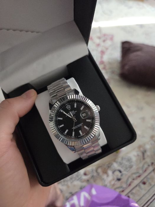 Наручные часы новые