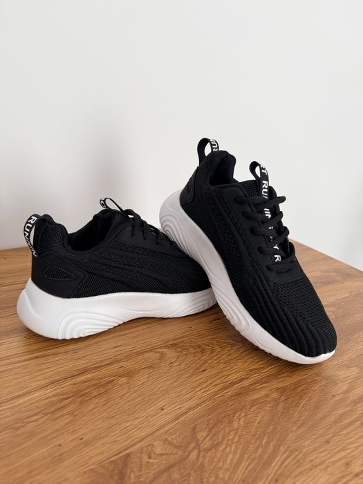 Adidasi/Trainers noi cu mesh de femei