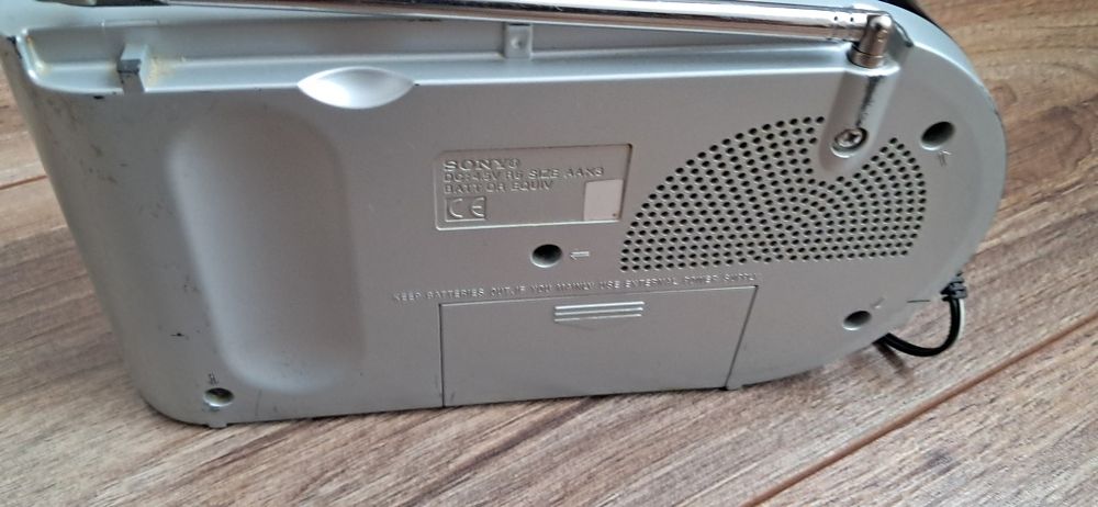 Radio Sony ICF-404L
