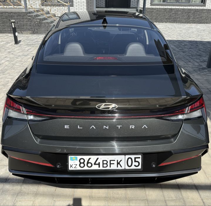 Hyundai Elantra 2024 Luxe