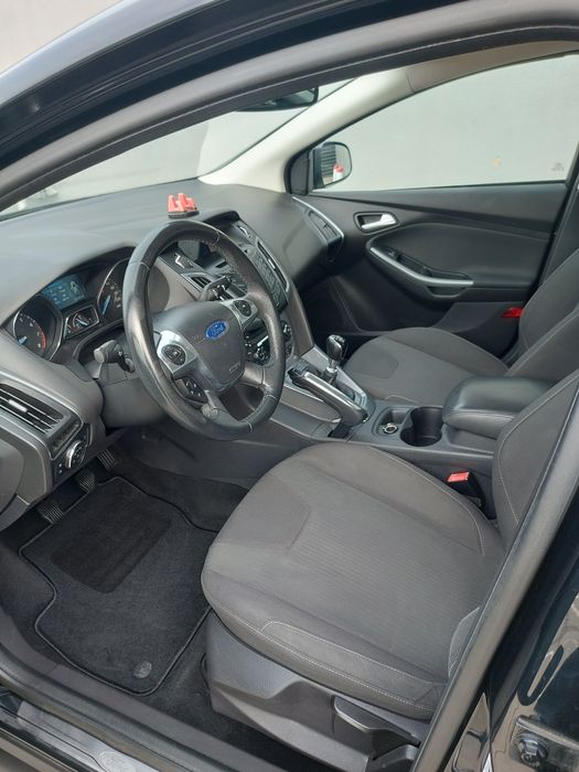 FORD Focus 2011 — imagine 10