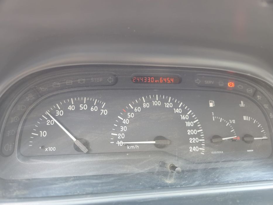 Renault Laguna 1.6 Benzina | 244.330 km | Stare Bună |