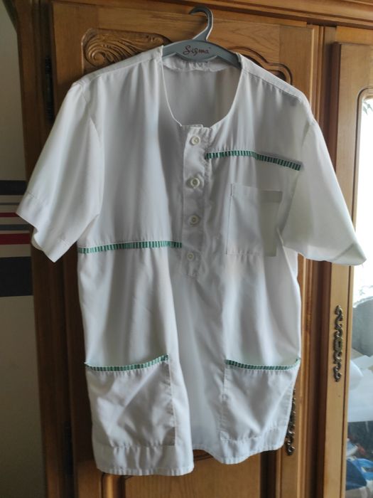 Uniforma pentru medici si asistenti medicali