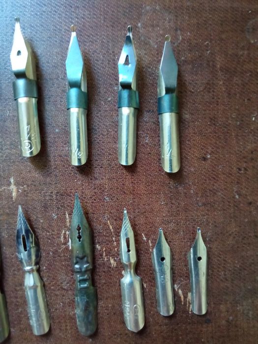 перья плакатные редис