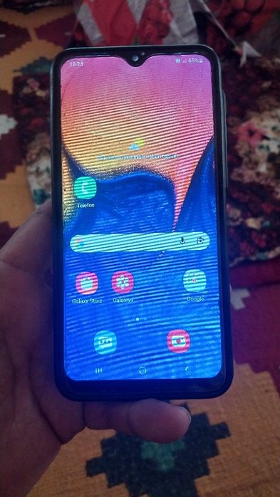 Samsug A 10 sotiladi