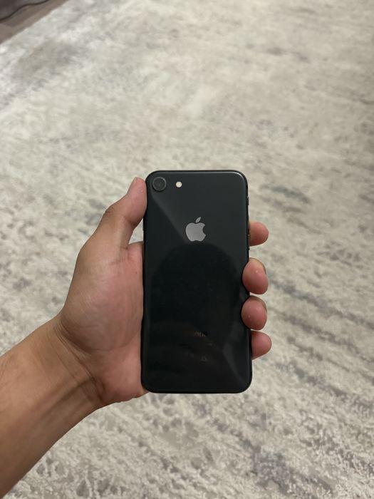 iPhone 8 продам
