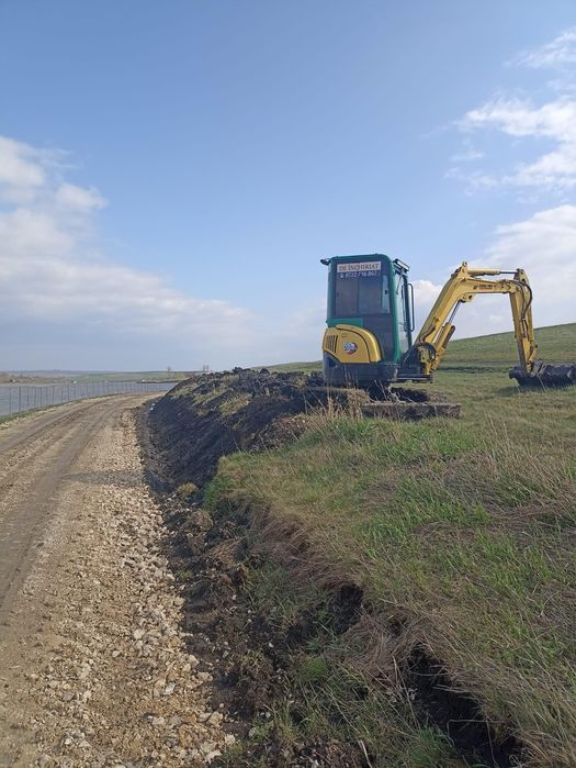 Demolari case/sapaturi/fundatii/fose cu diferite utilaje