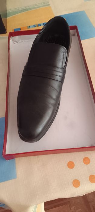 Продам мужские туфли р.42