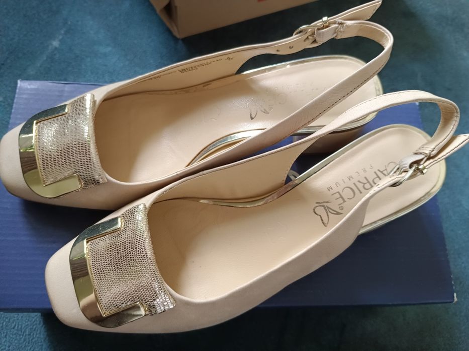 Женская обувь, размер 37