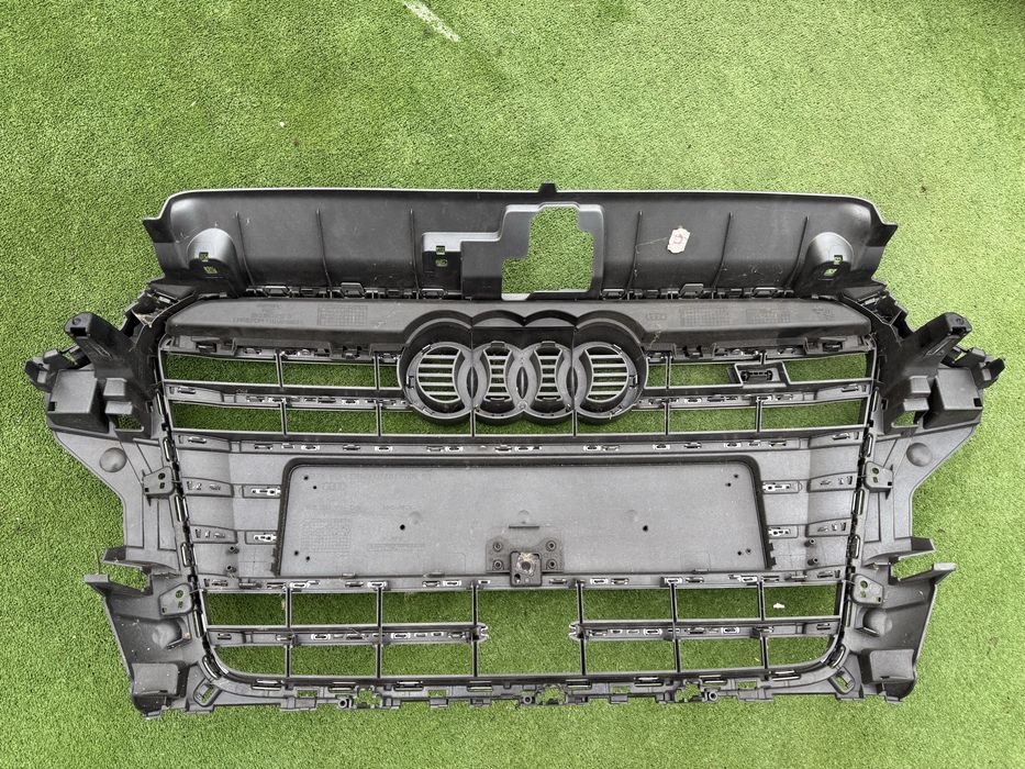 Решетка Audi  A3 8V S3 S-Line Маска Катинар Ауди А3 8В С3 С-Лайн 8V3