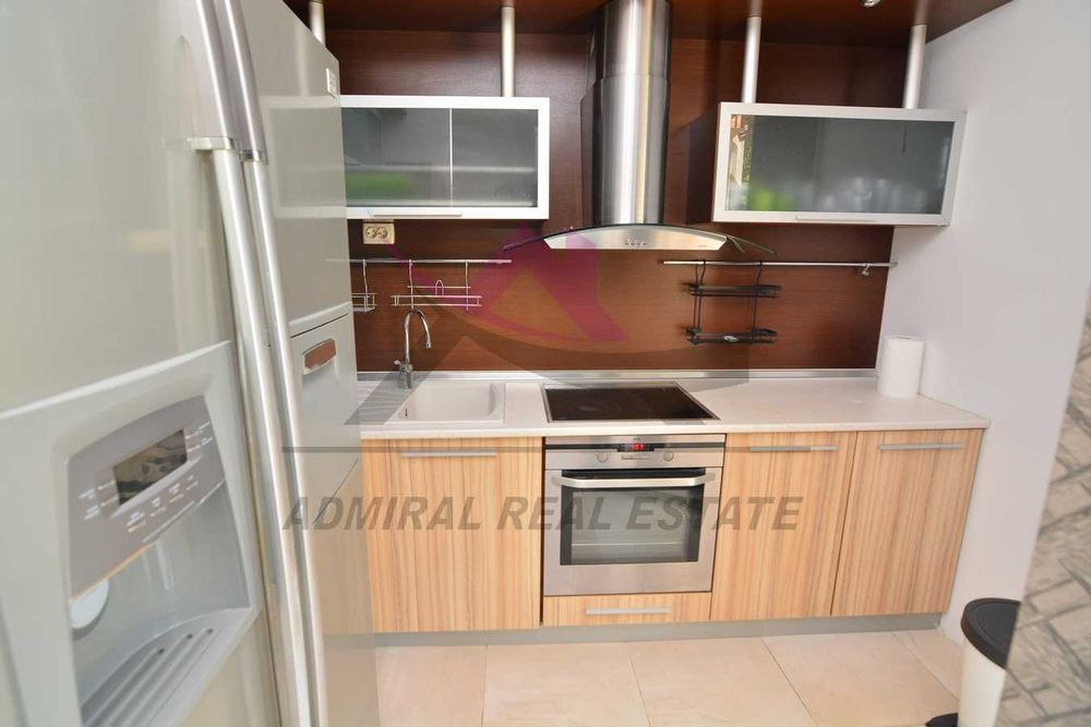 Дава се под наем Тристаен апартамент в Варна, м-т Св. Никола - 128 кв.м за 700 € - Снимка #3