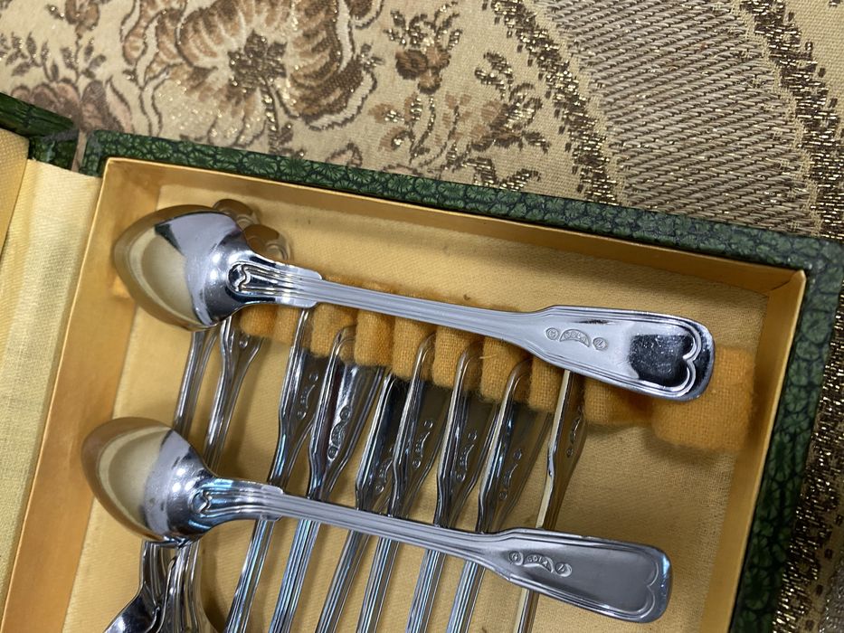 Английски лъжички с дълбока маркировка