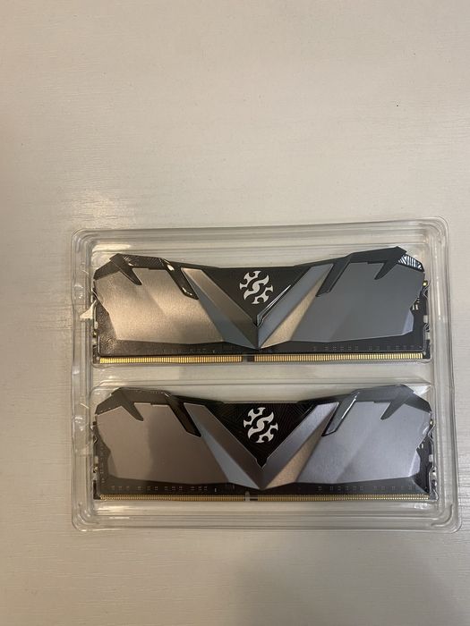 XPG GAMMIX D30 16GB (2x8GB) DDR4 RAM Memory Kit