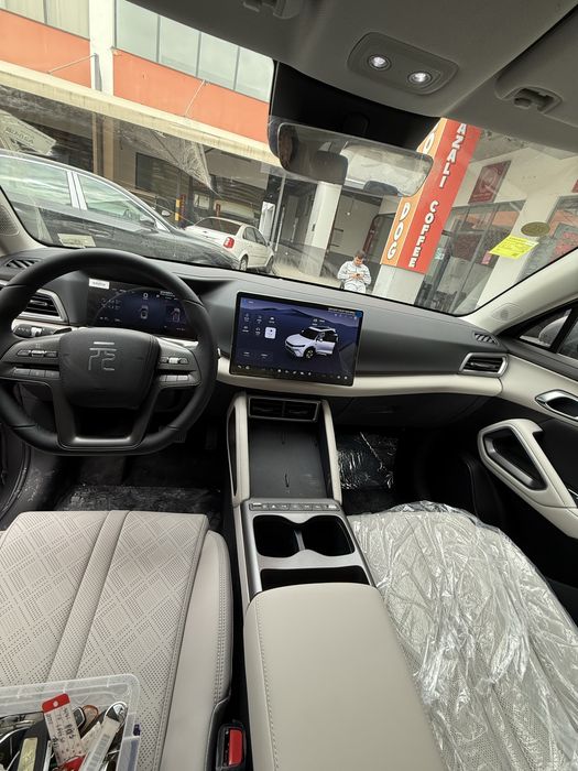 Byd yuan up smart live