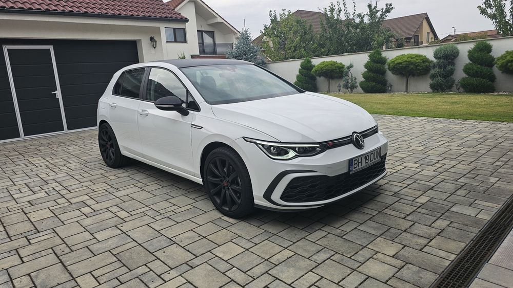 Golf 8 R Line   - VARIANTE +/- !!!