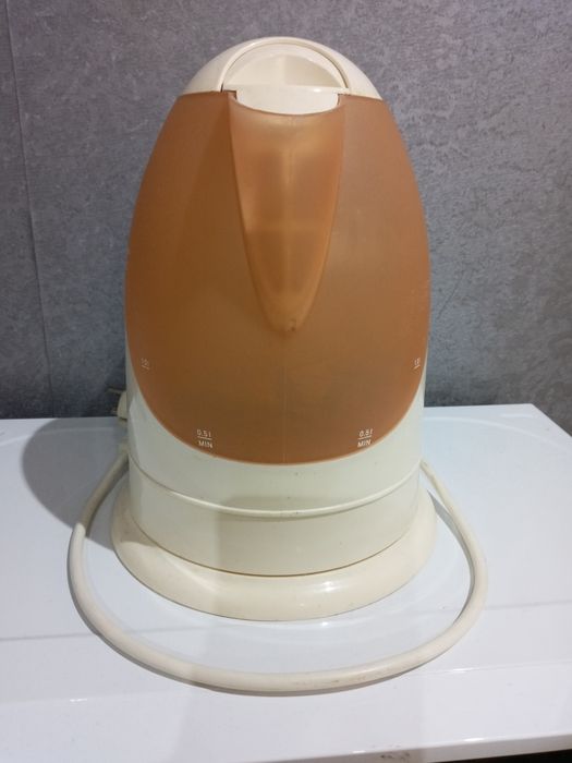 Продаёться  электрочайник