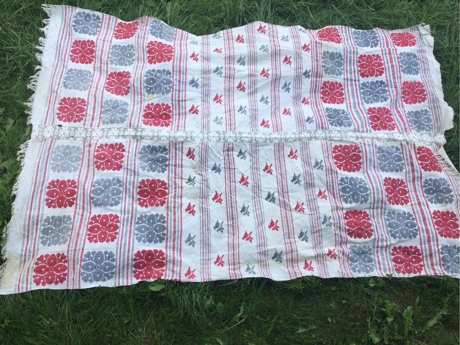 Pachet servete, carpete cusute