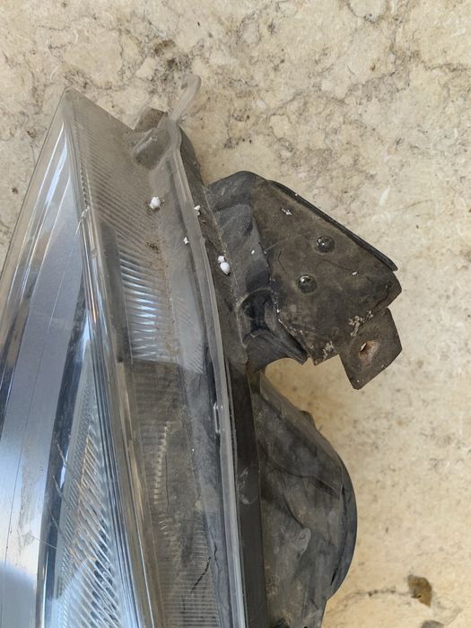 Far Opel Astra J stanga