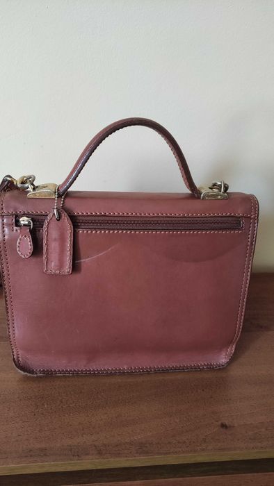 Маркова италианска чанта от естествена кожа в кафяв цвят