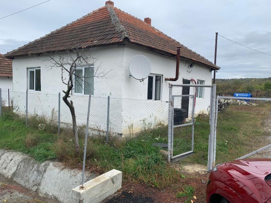 Timis la 8km de A1 Hala inalta 5m+casa/birouri teren posib extind 4ha