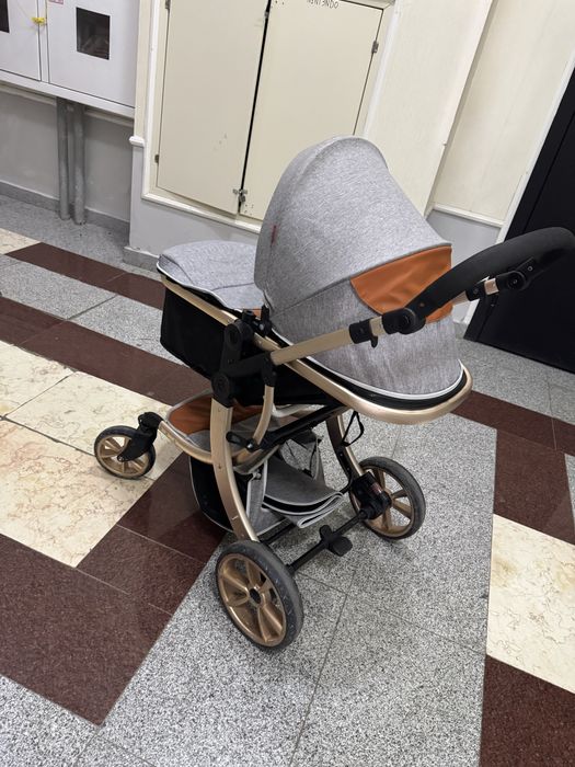 Продаю коляску удобную