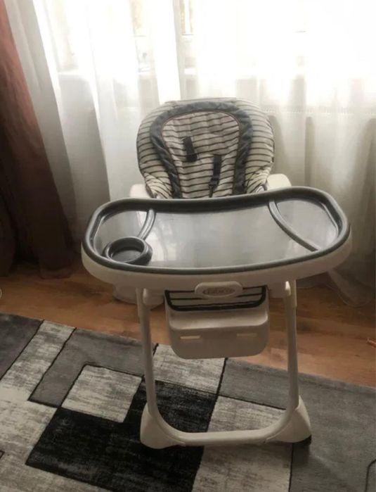 Scaun de masa pentru copii Graco Table2Boost