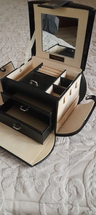 Луксозна кутия за бижута