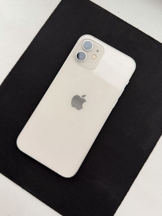 Продам iphone 12