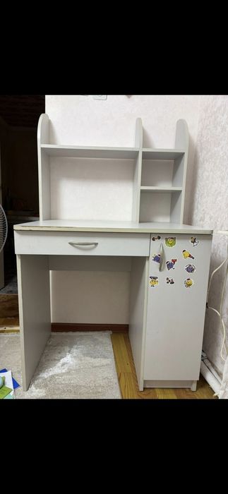 Стол для учёбы со шкафом