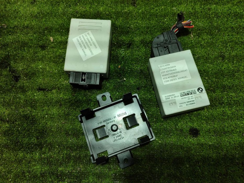 MODUL TRACTARE + SUPORT DE MODUL + MODUL COLOANA DIRECTIE ELECTRICA MINI COOPER S R56 LCI 2011 1.6 BENZINA 3 USI Hatchback / 2010-2013 / MINI COOPER D ALL4 Countryman R60 2010 1.6 DIESEL / HATCHBACK 2010-2016 / COD OEM 9221180 / 61359221180 / 55892110 / 6