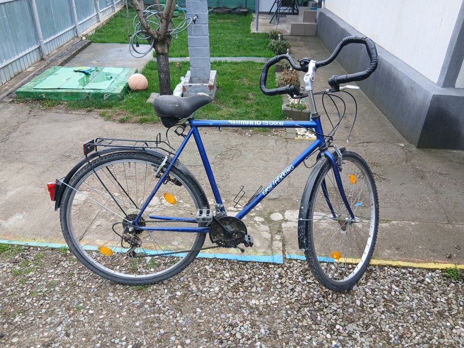 Vând bicicleta in stare foarte buna .