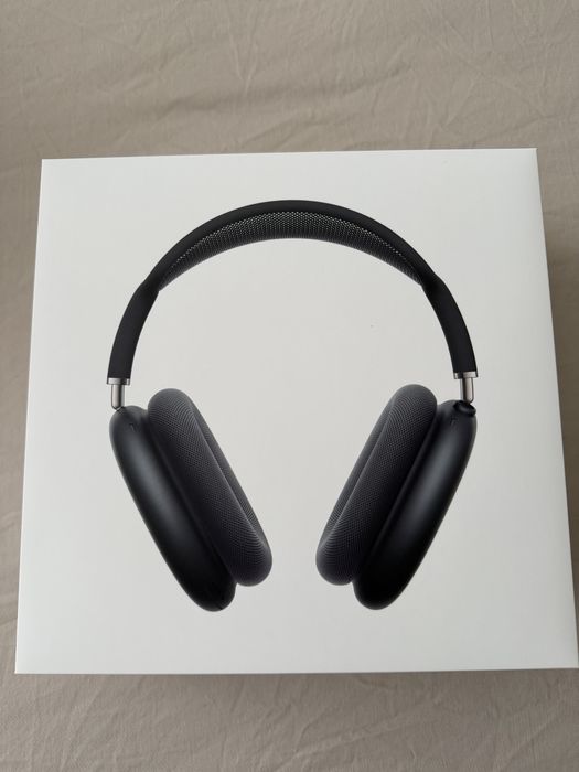 AirPods Max нови