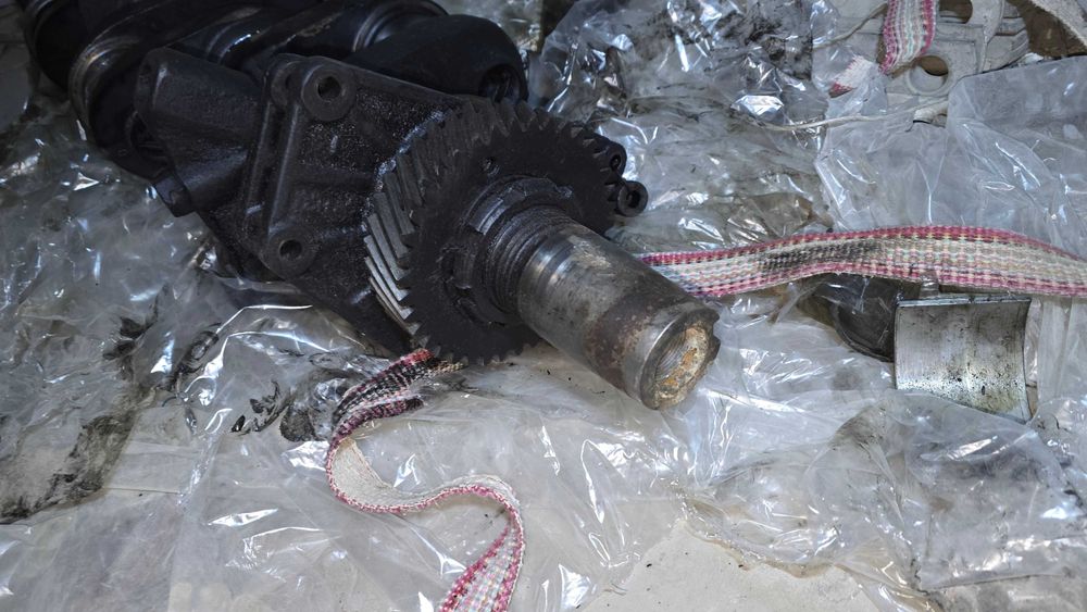 Коленвал двигателя Д-108 (бульдозер Т-100/С-100/сотка)