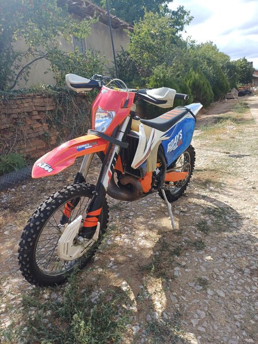 Продавам KTM EXC