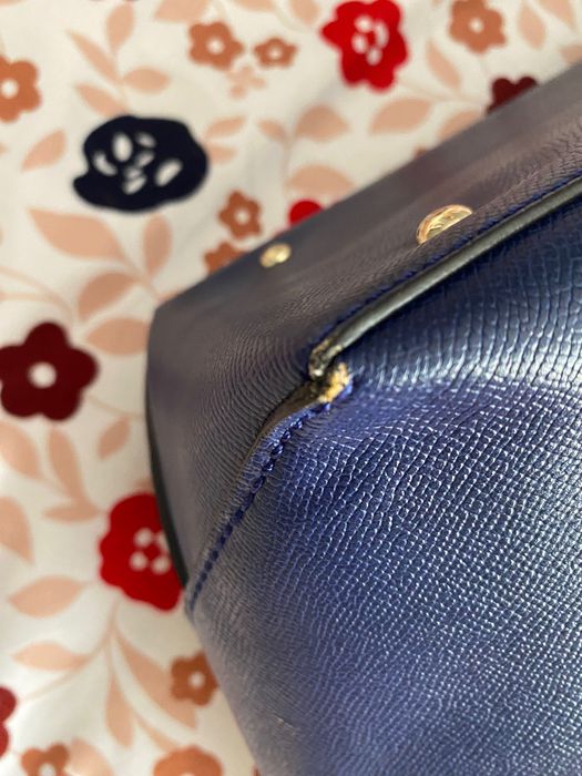 Geanta Guess Bleumarin