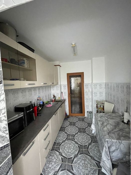 Doua decomandate la cheie Micro 20 etaj1/4.