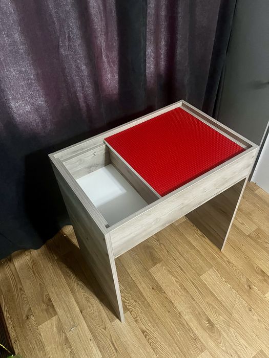 Детский стол парта с лего пластиной