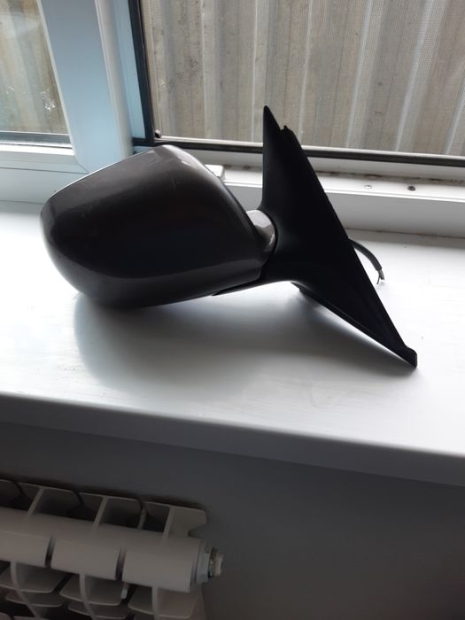 Зеркало правое боковое AUDI A8 D2