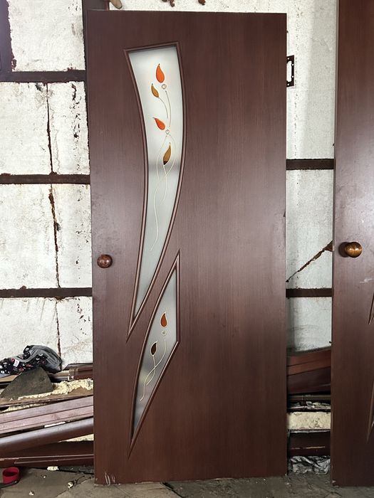 Продам двери межкомнатные