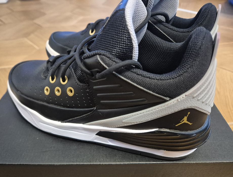 Баскетболни маратонки 38.5 Nike Jordan Max Aura 5