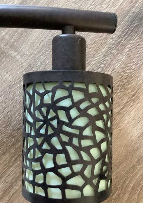 Красива плафонна лампа