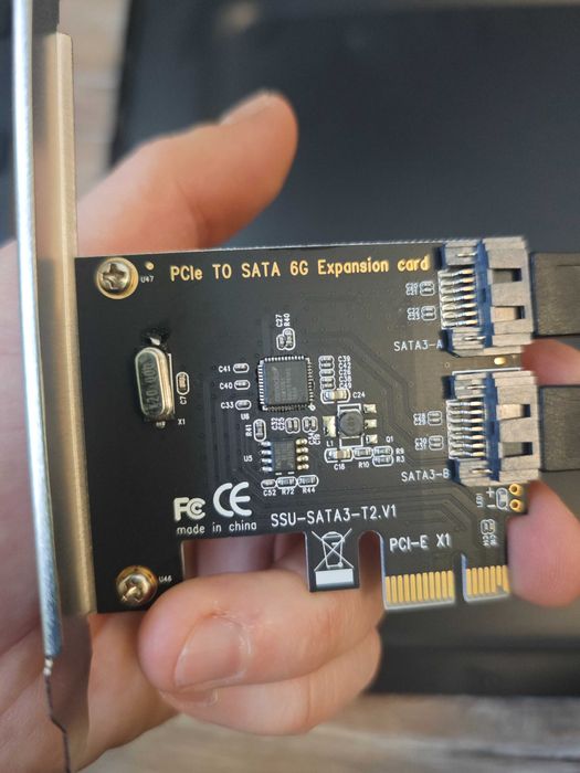 Компютър, работещ. Може и на части