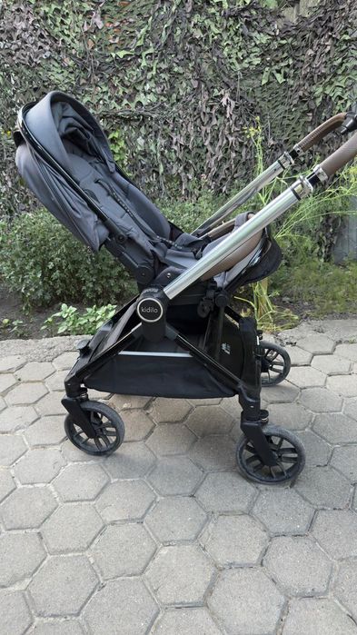 Коляска kidilo в хорошем качестве