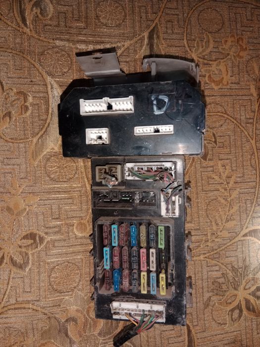 Блок предохранителей Киа кредос